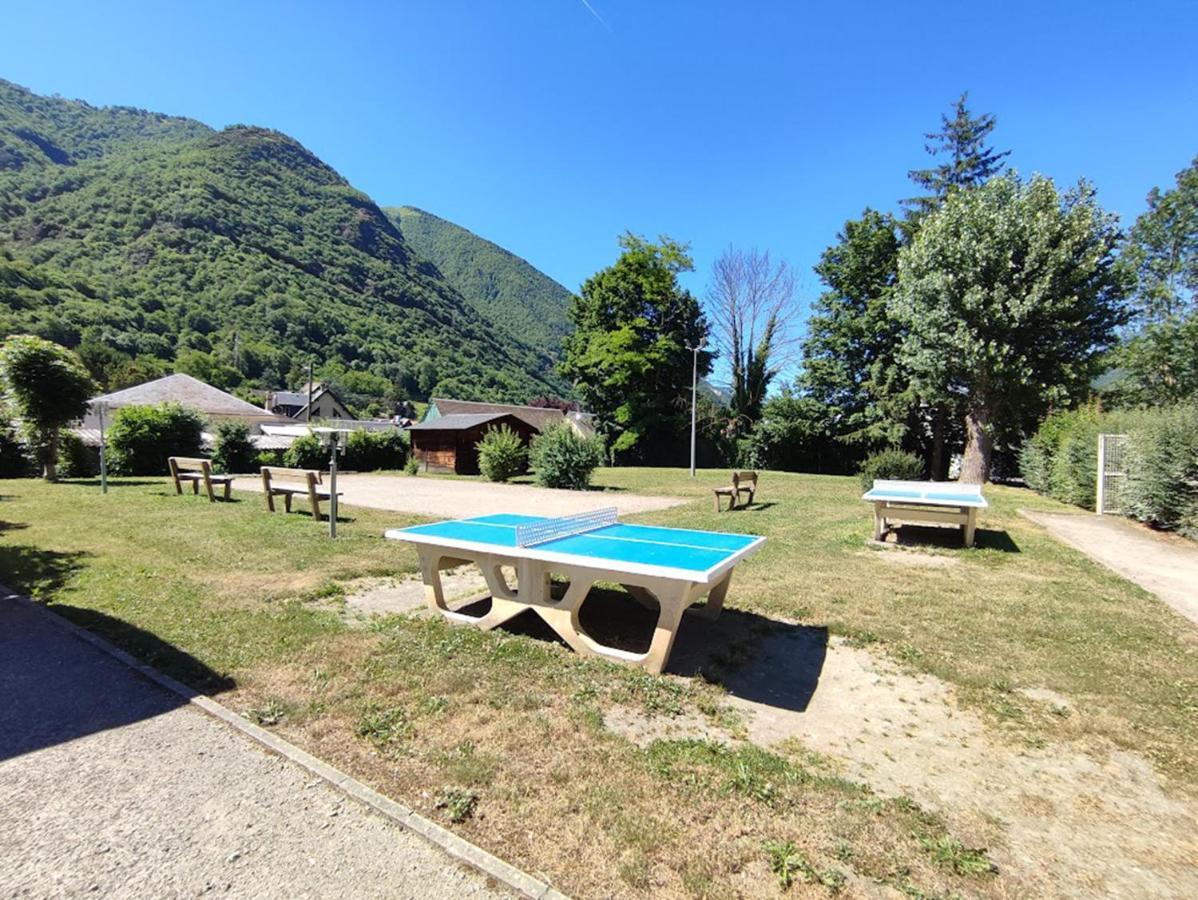 Le 102, T3 Pour 5 Personnes, Vue Montagne, Classe 2 Etoiles Nf, Parking, Piscine En Ete Bagnères-de-Luchon エクステリア 写真